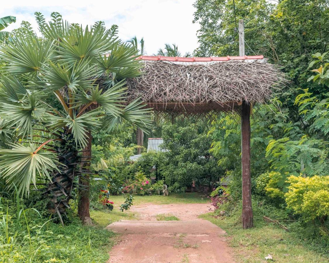 Brookline Safari Resort Udawalawe Exterior foto